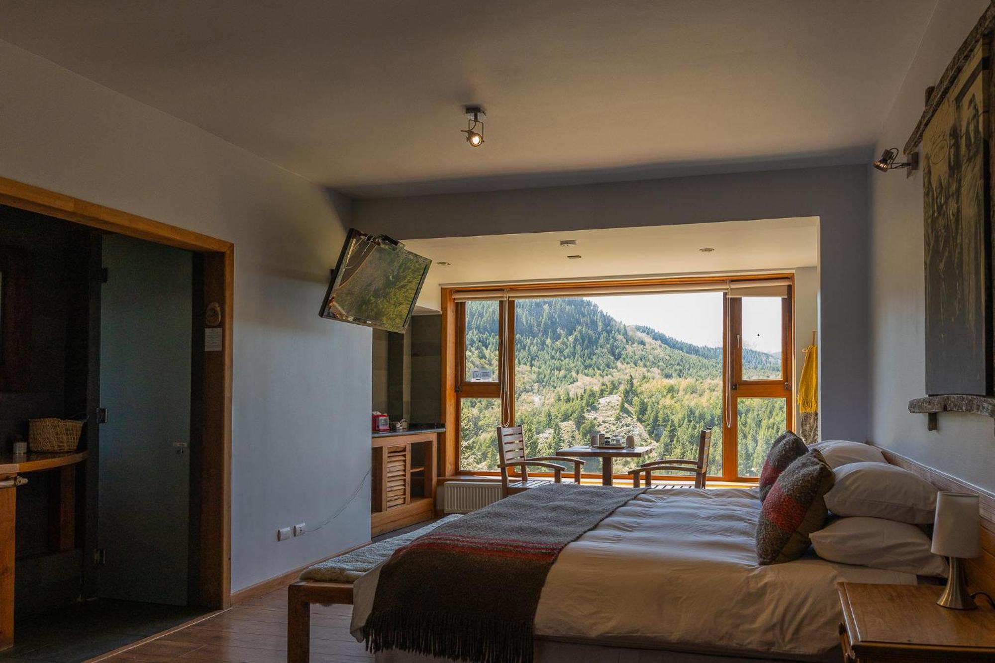 Nomades Hotel Boutique Coyhaique Esterno foto